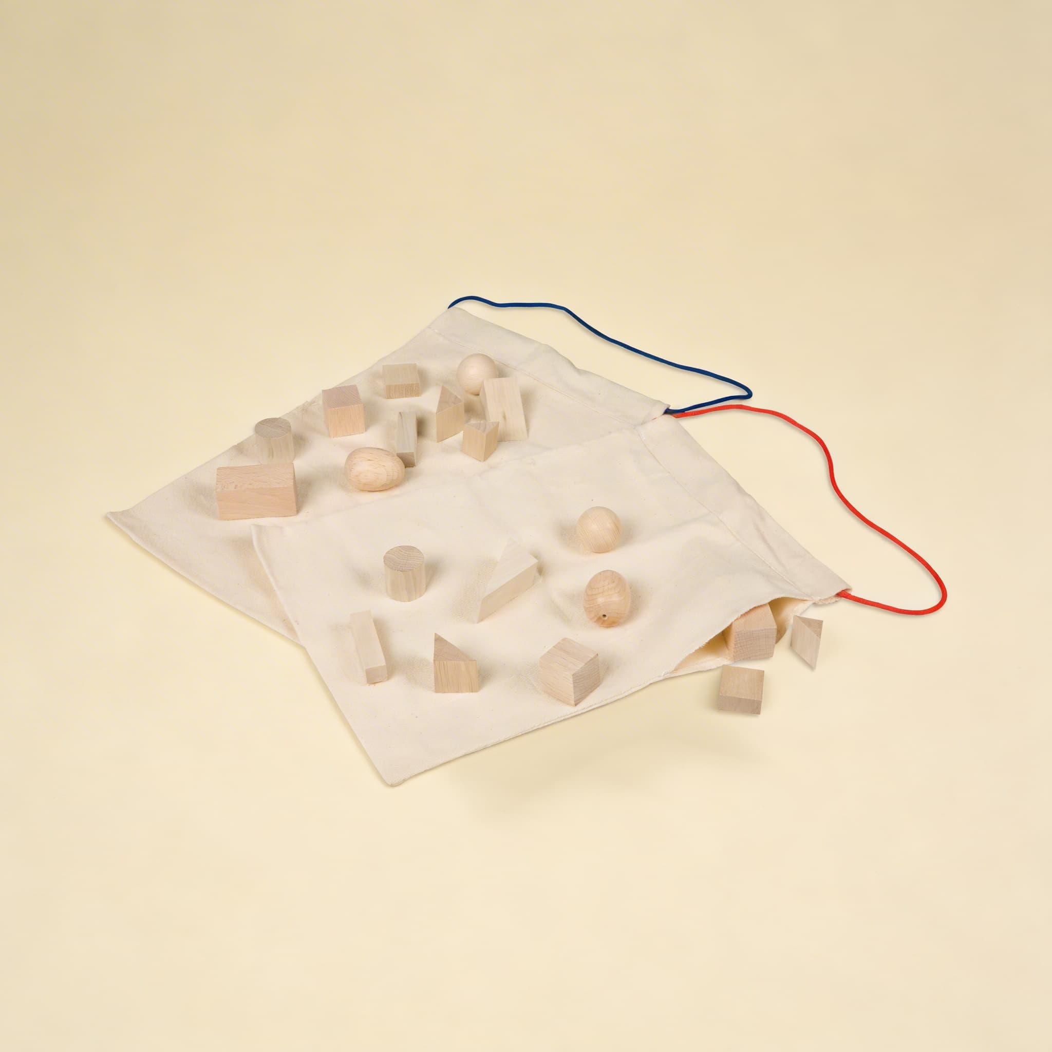 Fühlsäckchen — Geometrische Formen durch Tasten erkennen — Katalogansicht