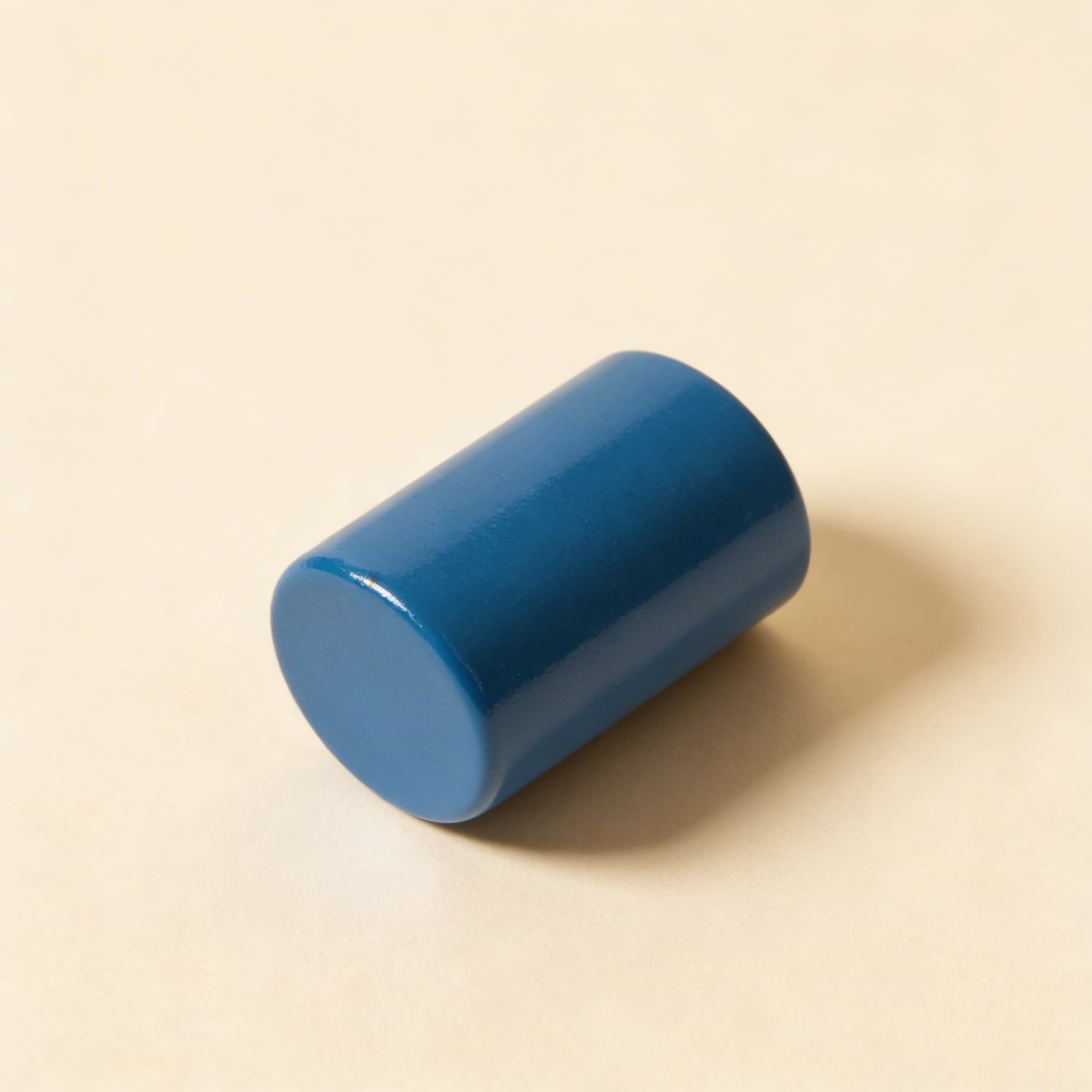 1. Blauer Zylinder — Ansicht 2