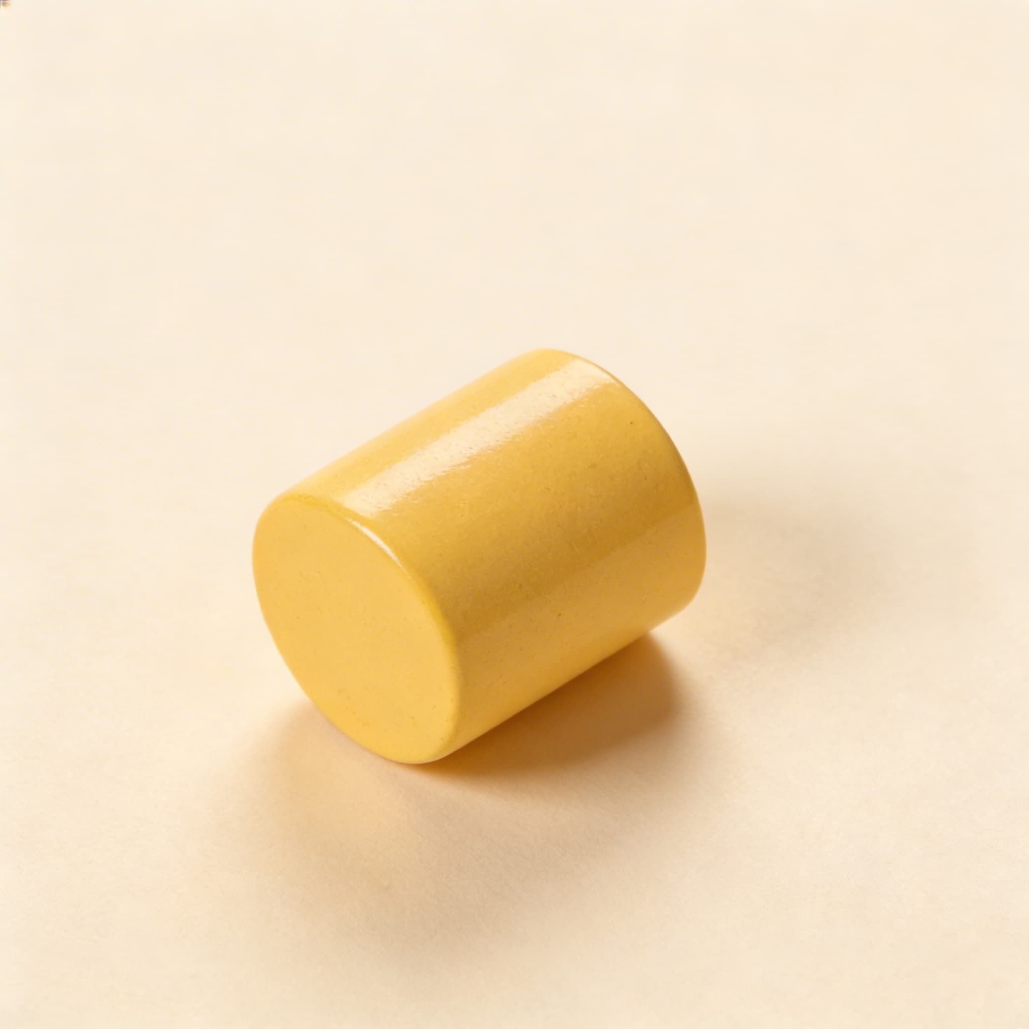 4. Gelber Zylinder — Ansicht 2