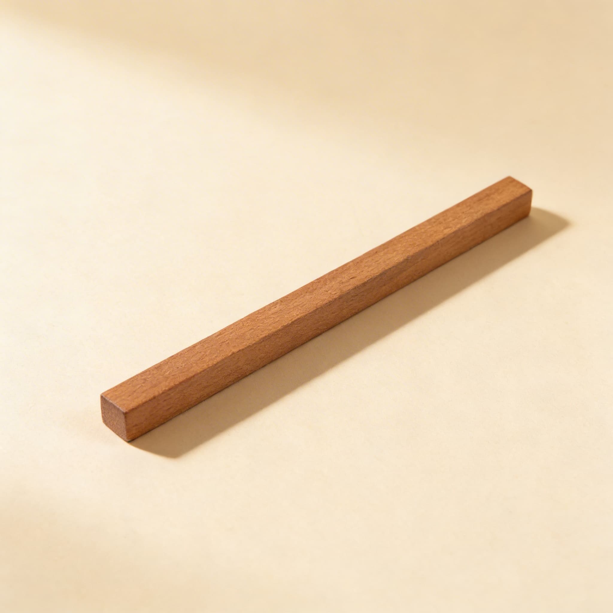 Braune Treppe Prisma — Einzelstück 20×1×1cm Ersatzteil — Seitenansicht