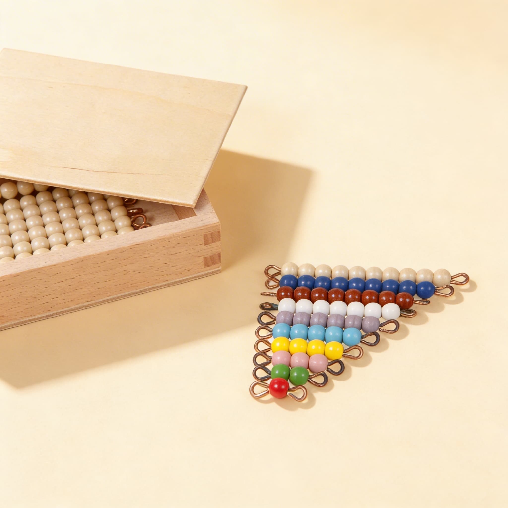 Zehnerzahlen-Perlenbox — Einzelne Glasperlen 10-19 — Seitenansicht