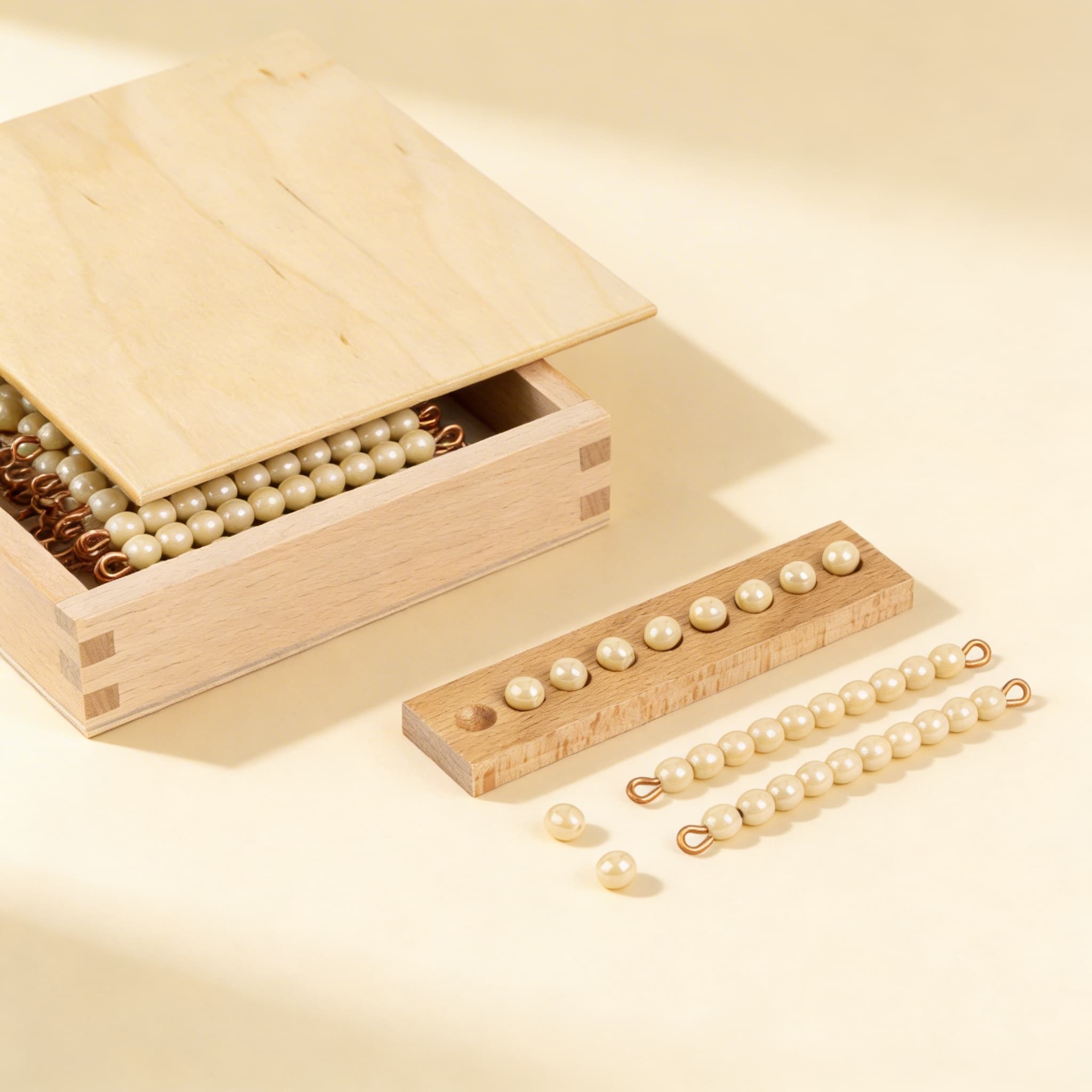 Zehnerperlenkasten — Glasperlen-Stäbe für Dezimalsystem-Einführung — Seitenansicht