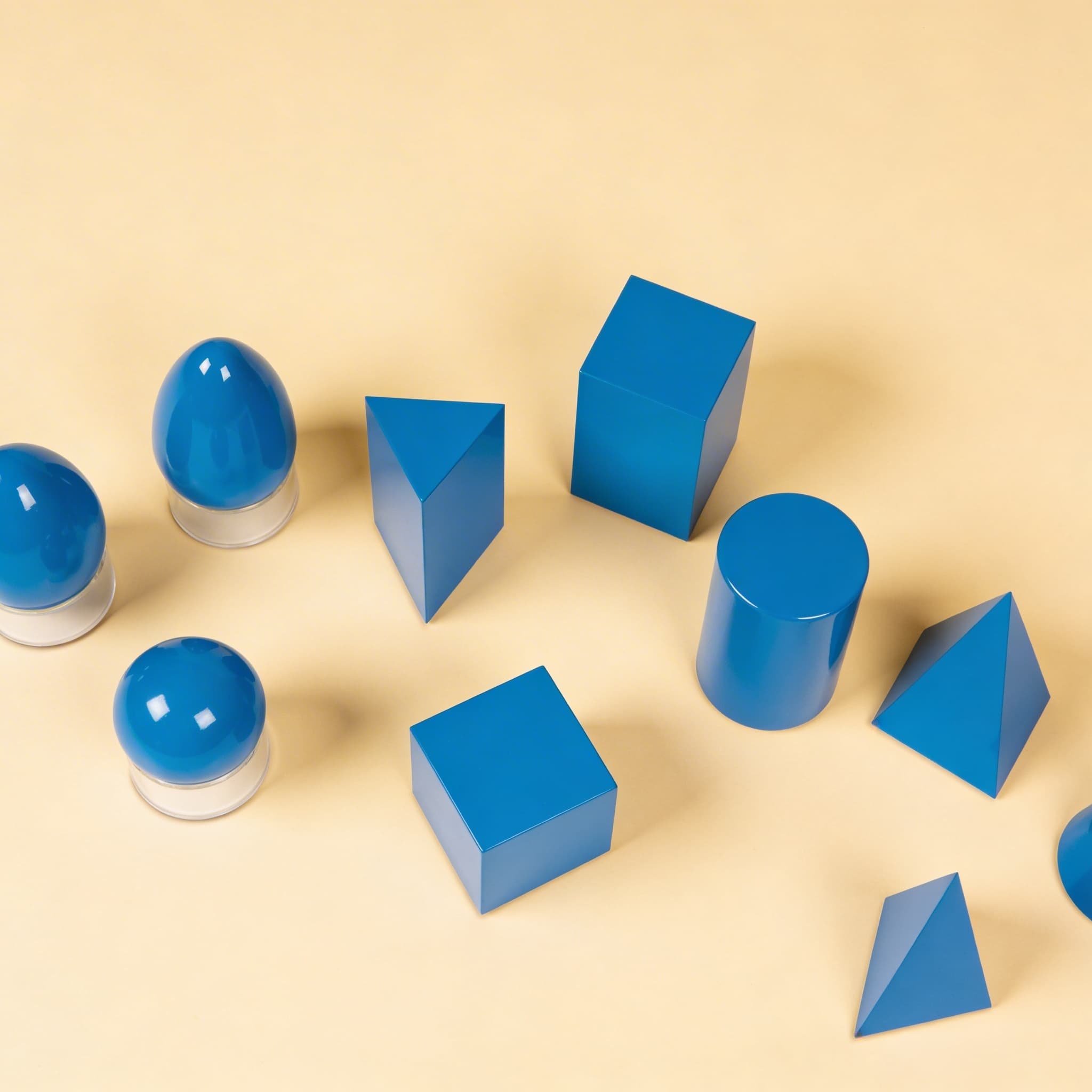 Geometrische Körper — Zehn 3D-Formen für taktile Formerkundung — Seitenansicht