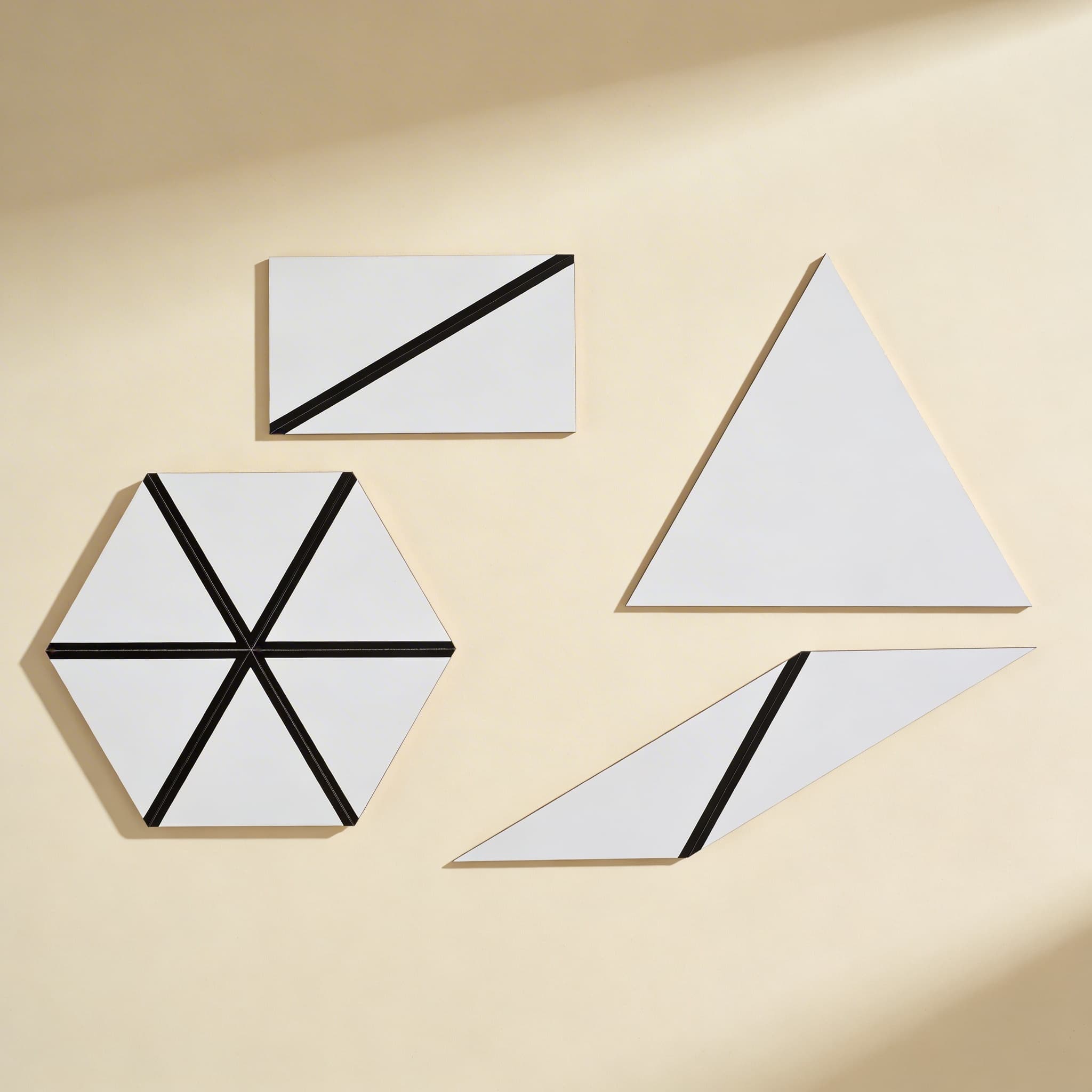 Satz grauer konstruktiver Dreiecke — Katalogansicht