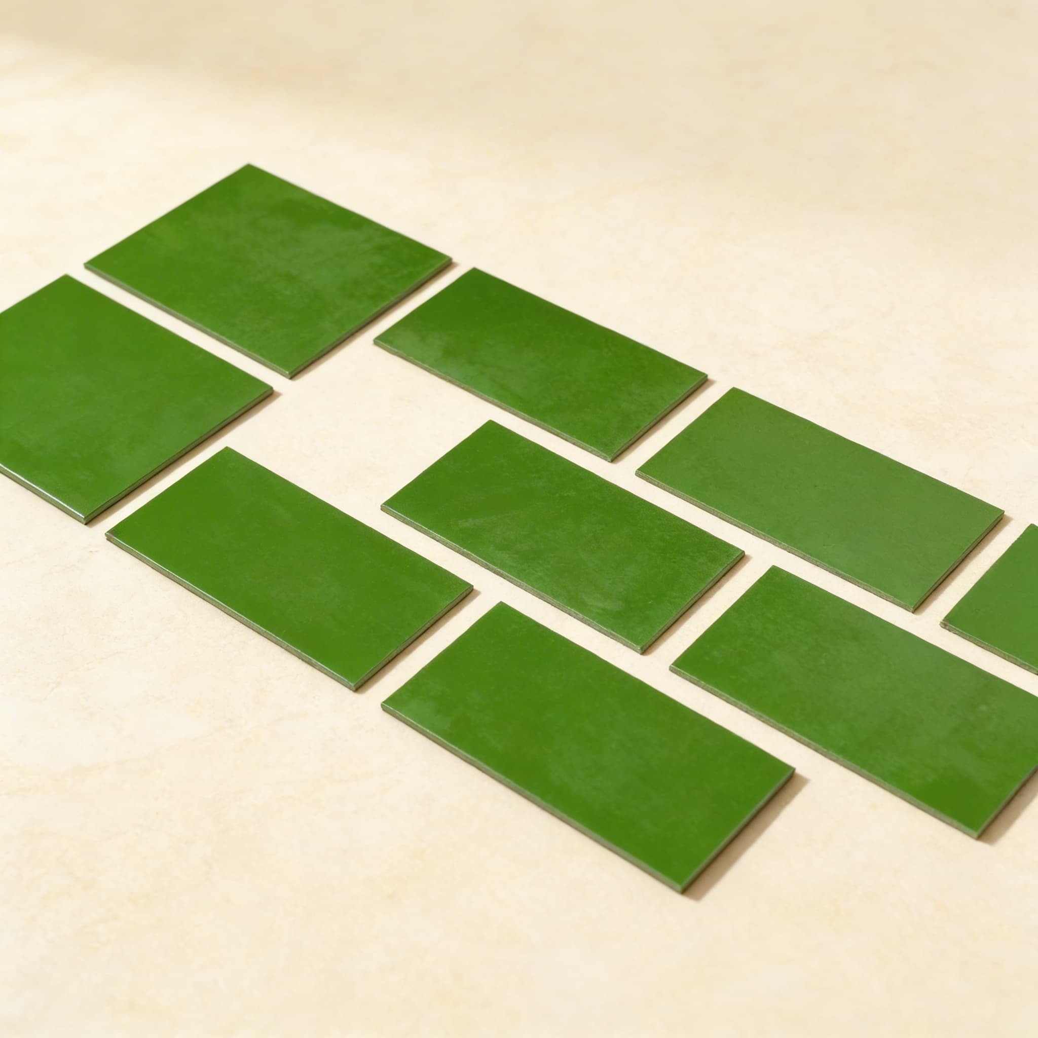 Dvojitá brusná písmena: Francouzské psací — Boční pohled