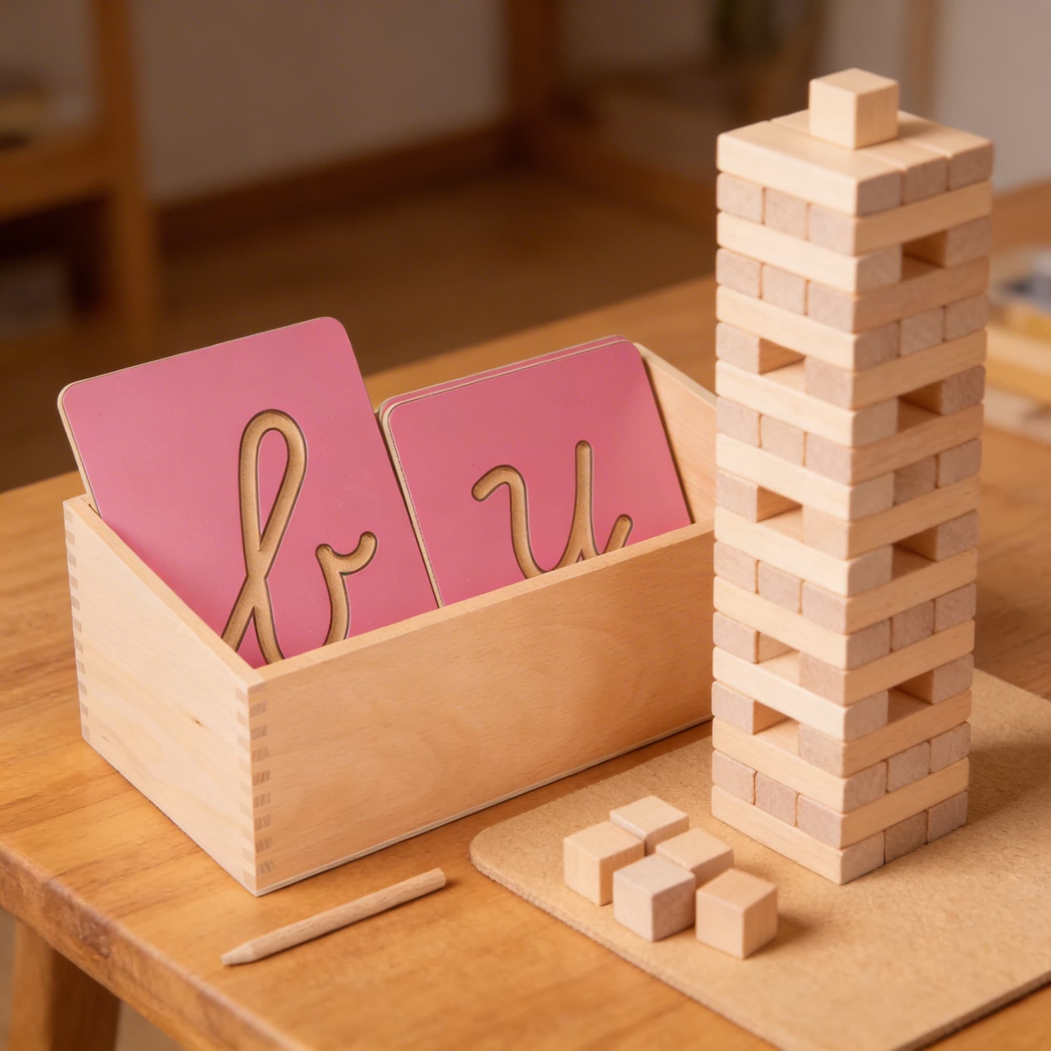 Hohle Buchstabenformen — Taktile Schreibvorbereitung — Detailansicht