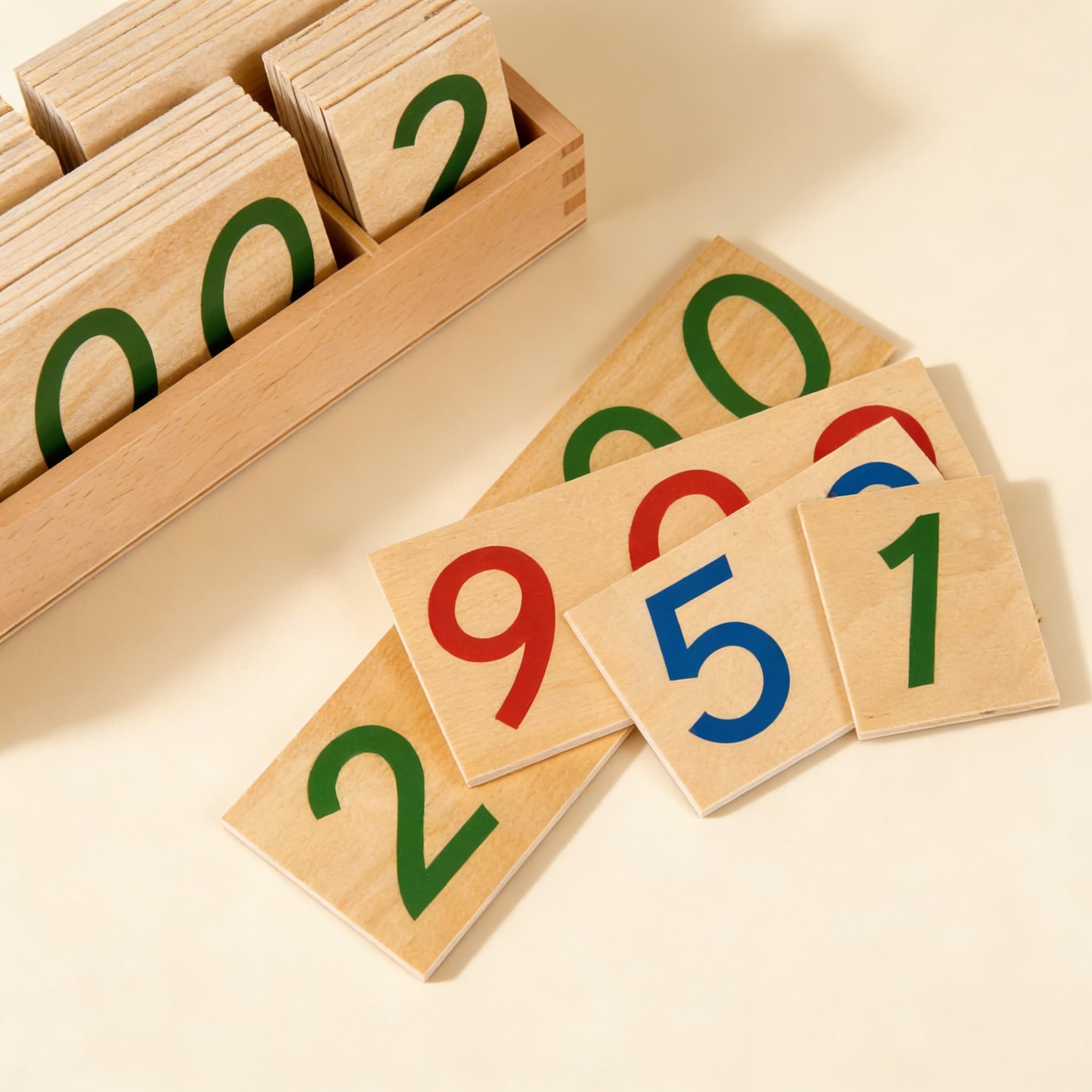Große Zahlenkarten 1-9000: Holz — Seitenansicht
