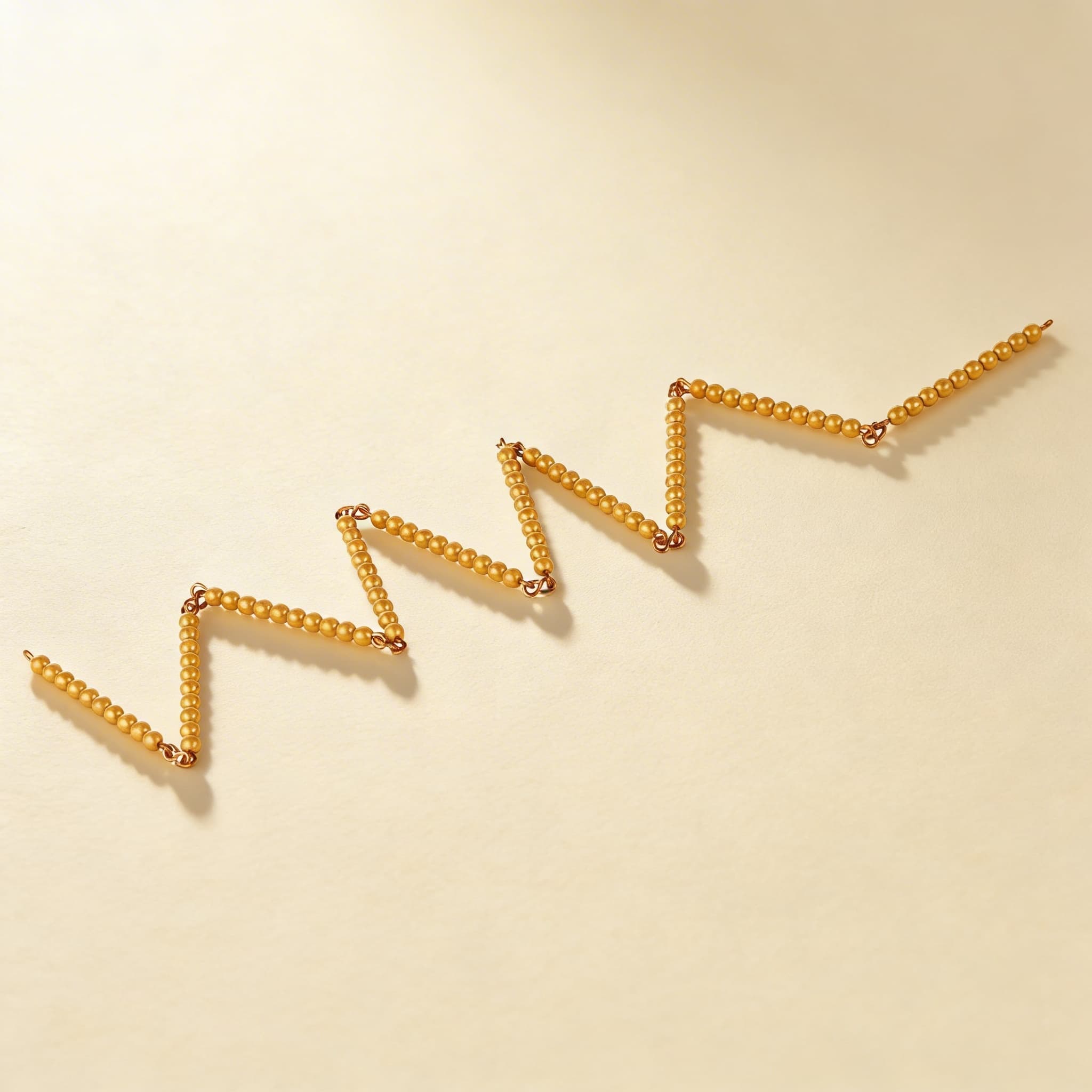 Goldene Perlenkette 100: Einzelperlen Nylon