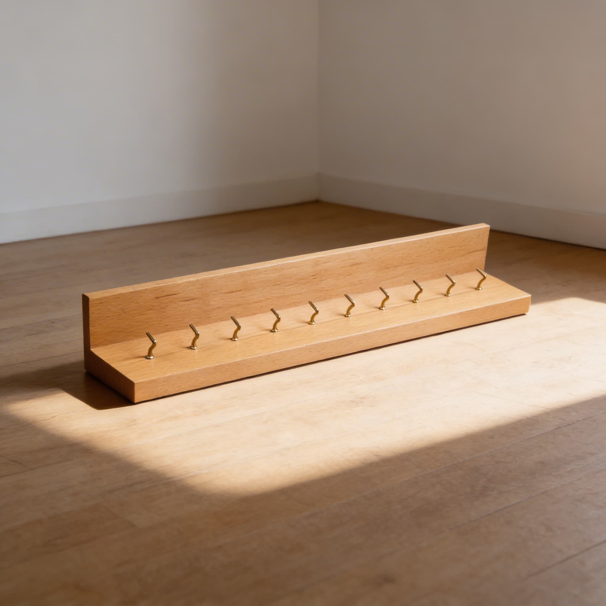 Kurze Perlenketten Rahmen — Vertikale Aufbewahrung für Ketten — Katalogansicht