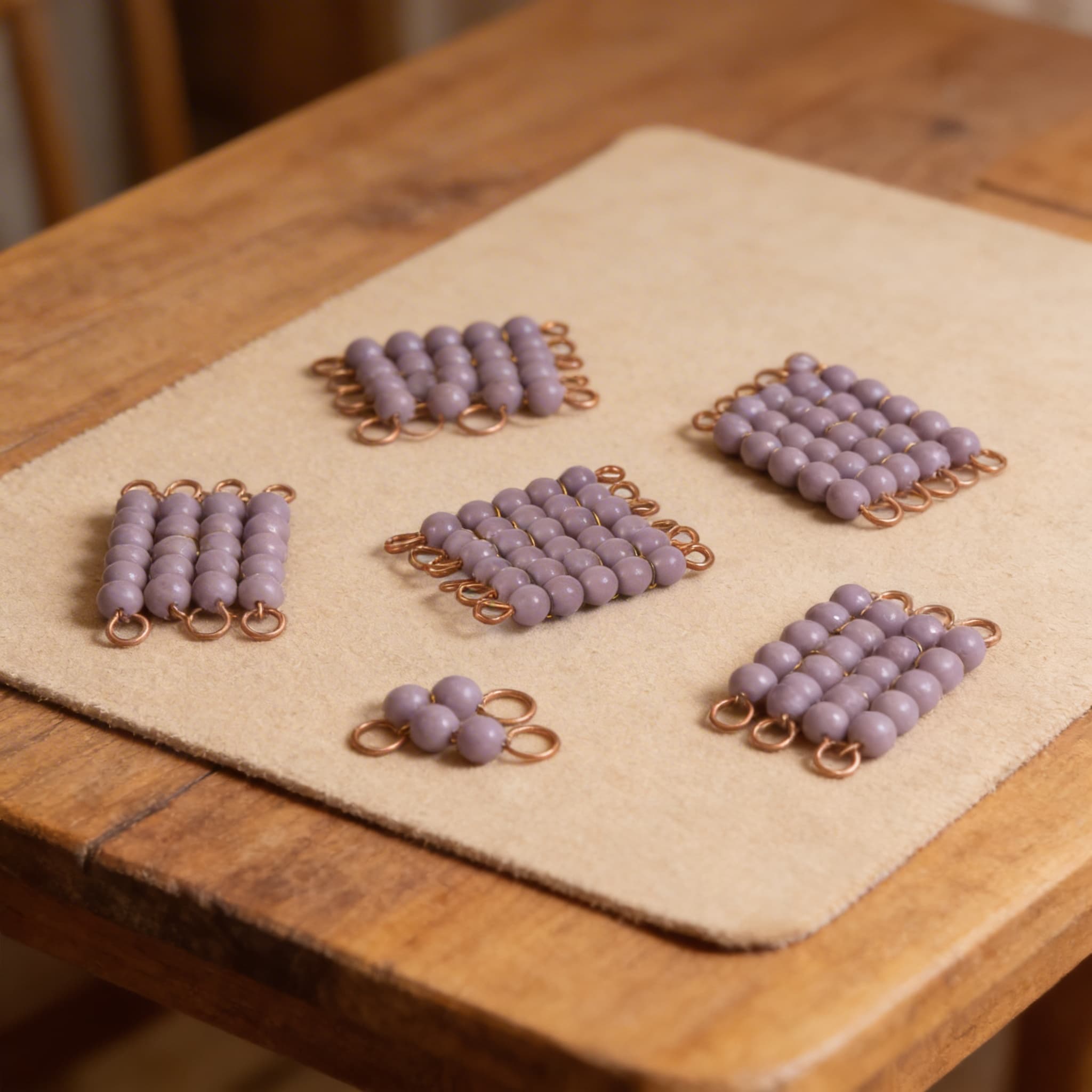 Einzelnes Glasperlenquadrat der 6: Lila — Ansicht 3