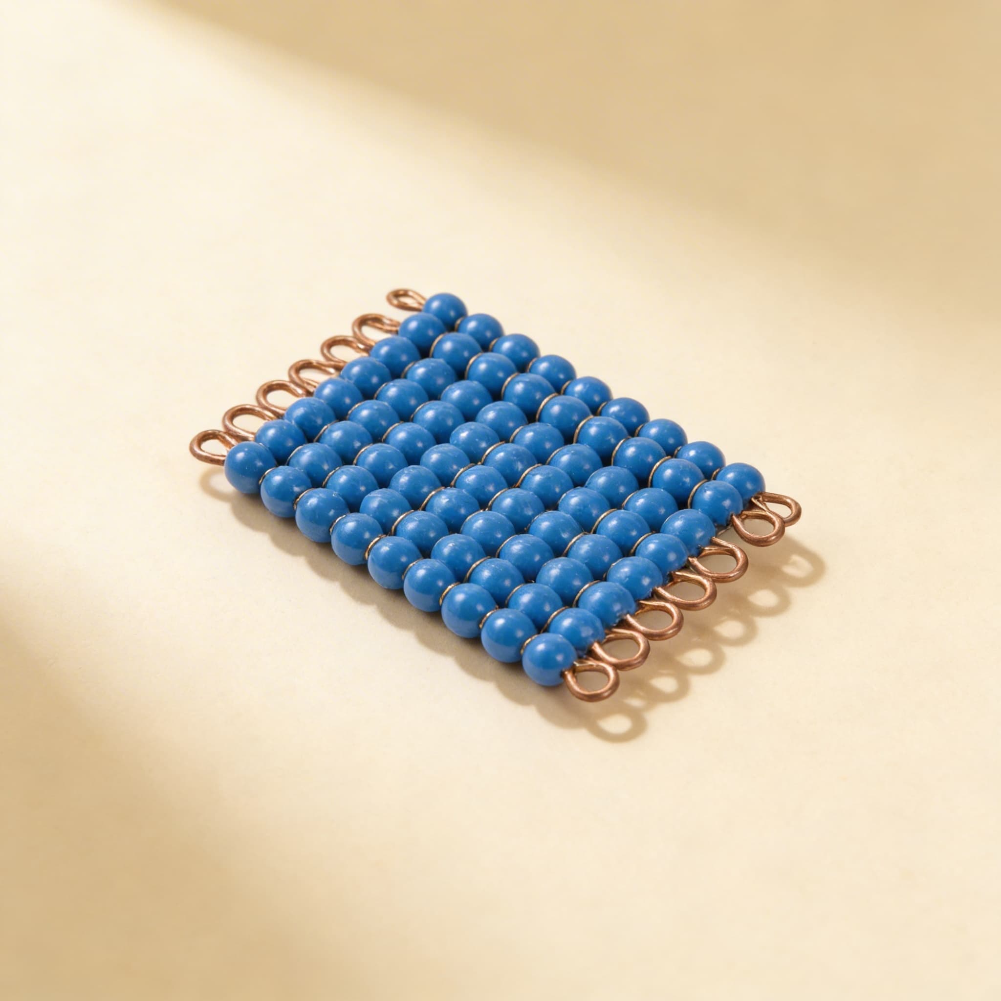 Einzelnes Nylonperlenquadrat der 9: Dunkelblau — Ansicht 2