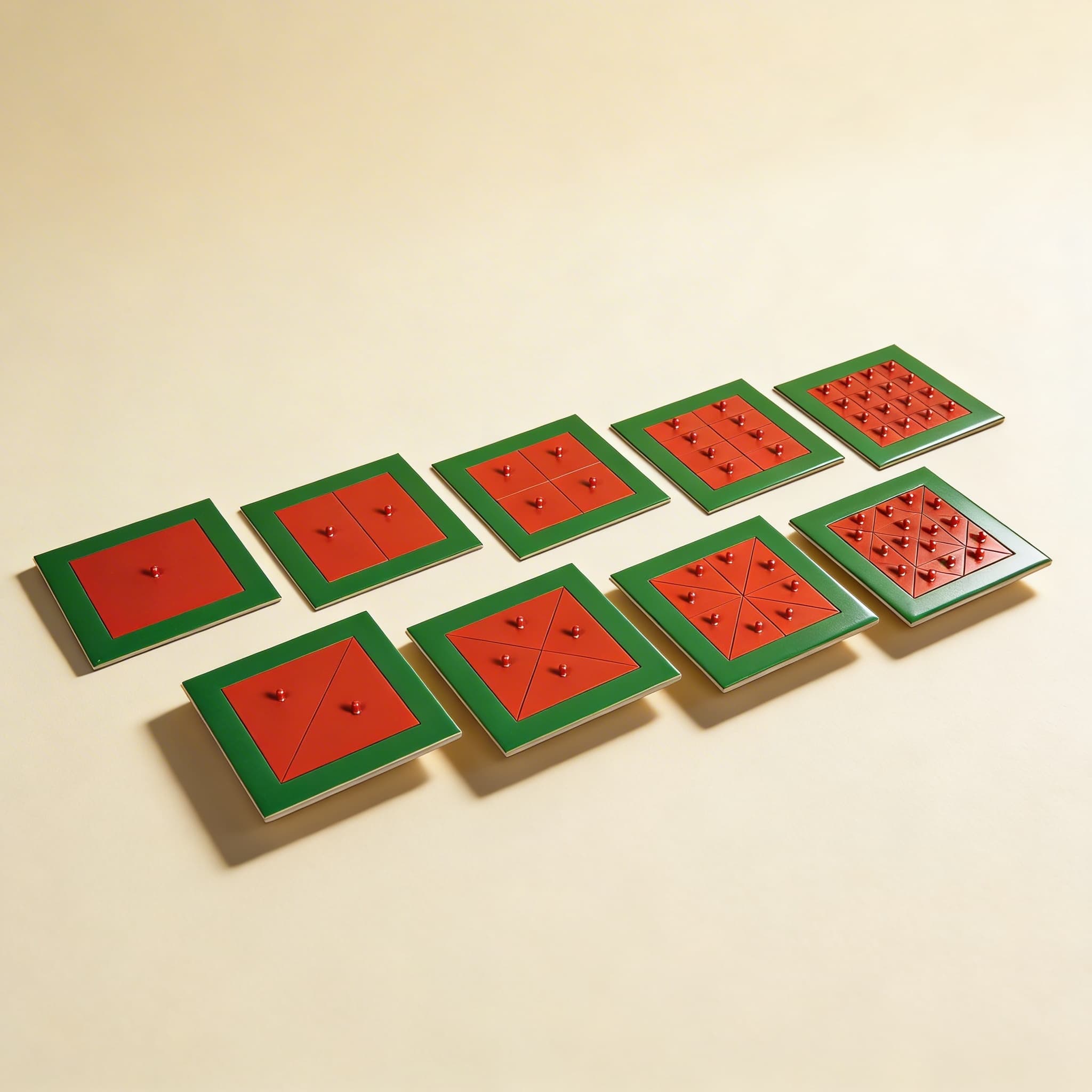 Metallquadrate: 9 Platten — Katalogansicht