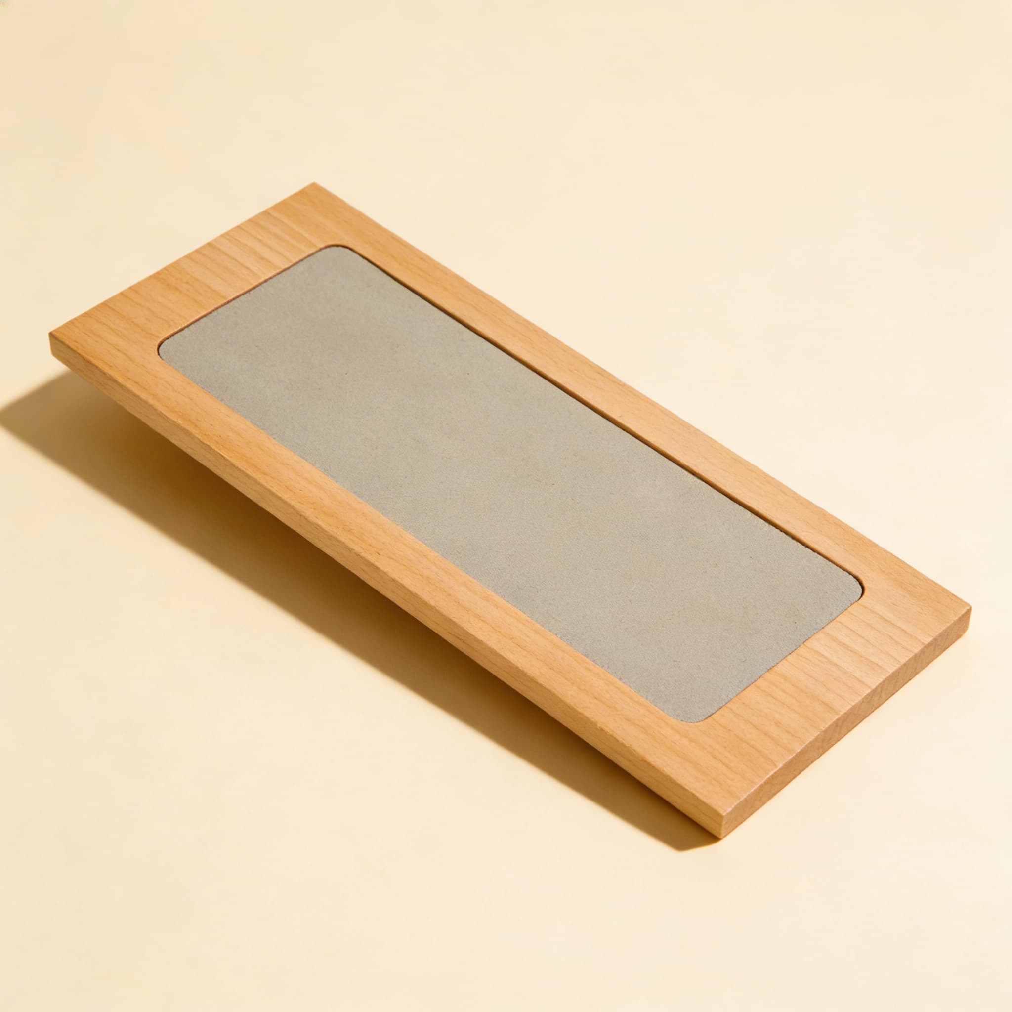 Stojan na špendlíkové vlaječky — geografický materiál — Boční pohled