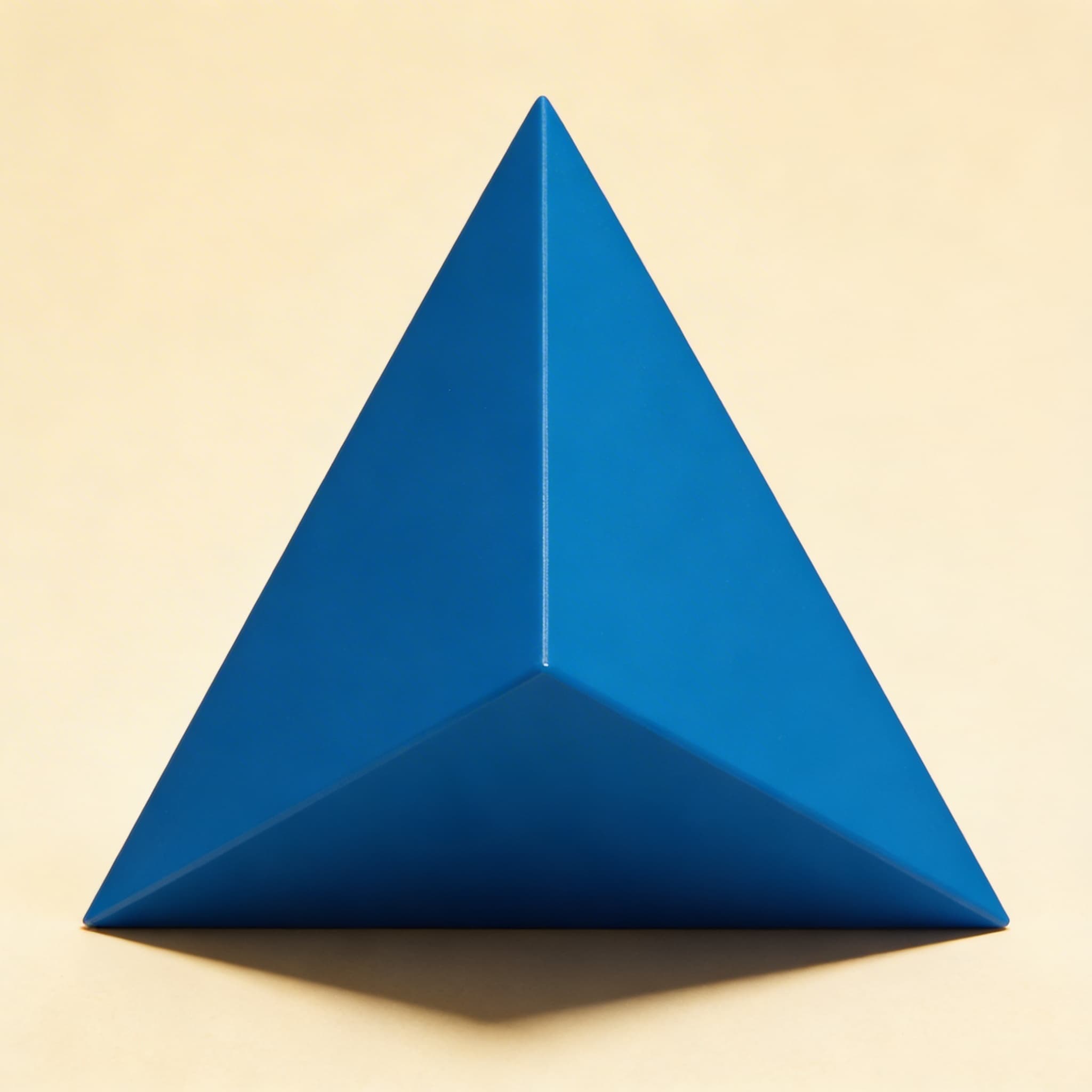 Dreiecksprisma — Kurzer geometrischer Körper — Katalogansicht