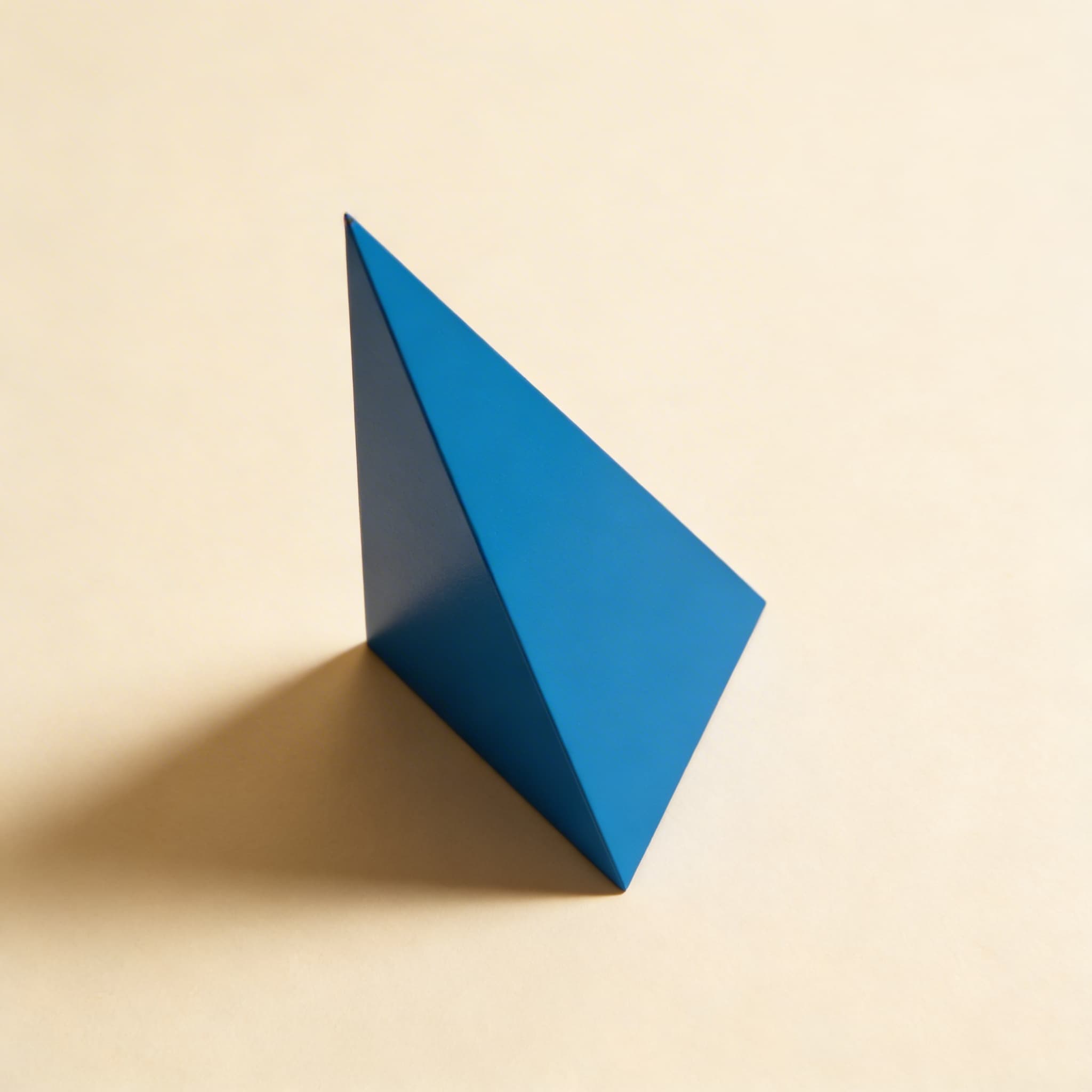 Pyramide mit dreieckiger Grundfläche — Ansicht 2