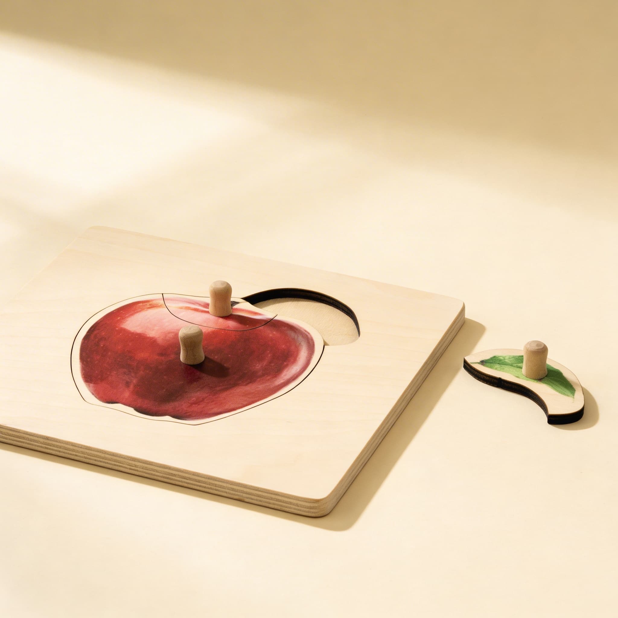 Kleinkind-Puzzle: Apfel — Seitenansicht