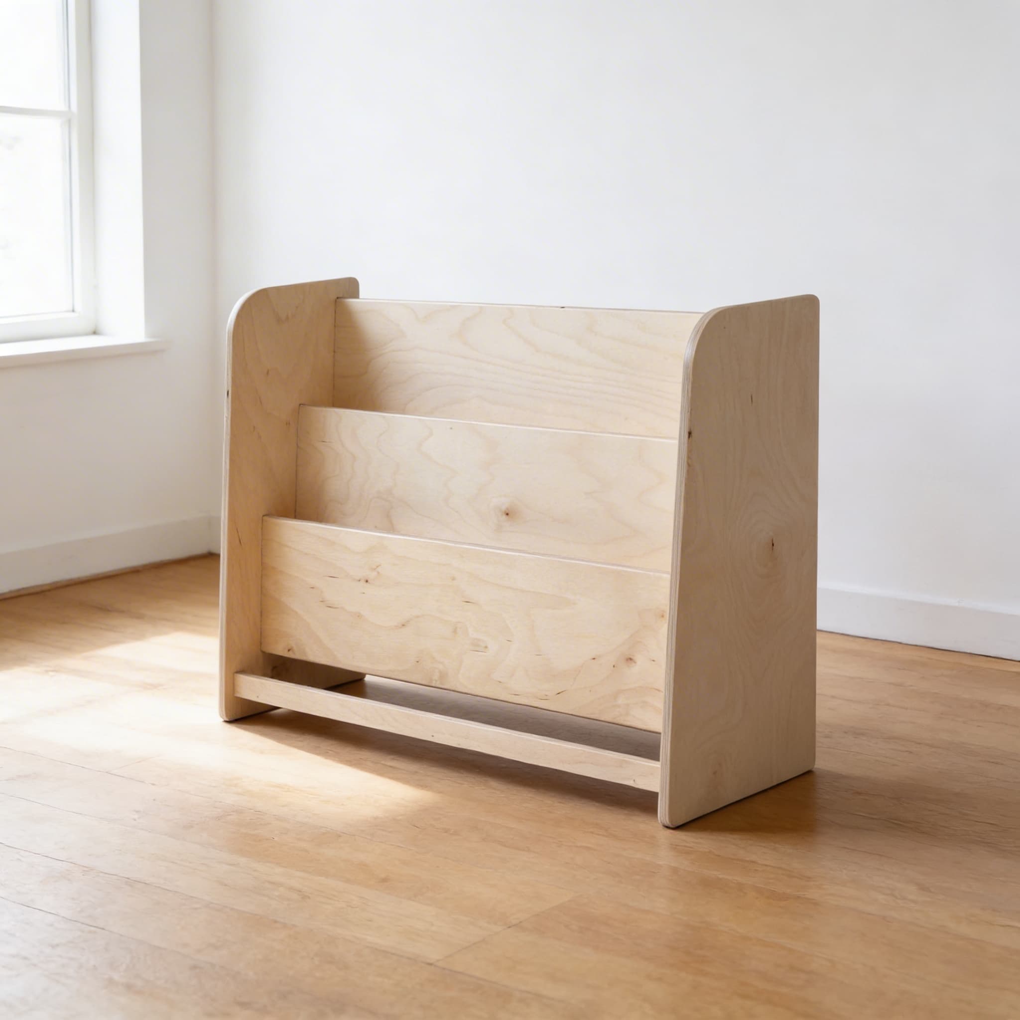 Ankleidungsrahmen-Ständer — Holzdisplay für 6 Rahmen in Kinderhöhe — Seitenansicht