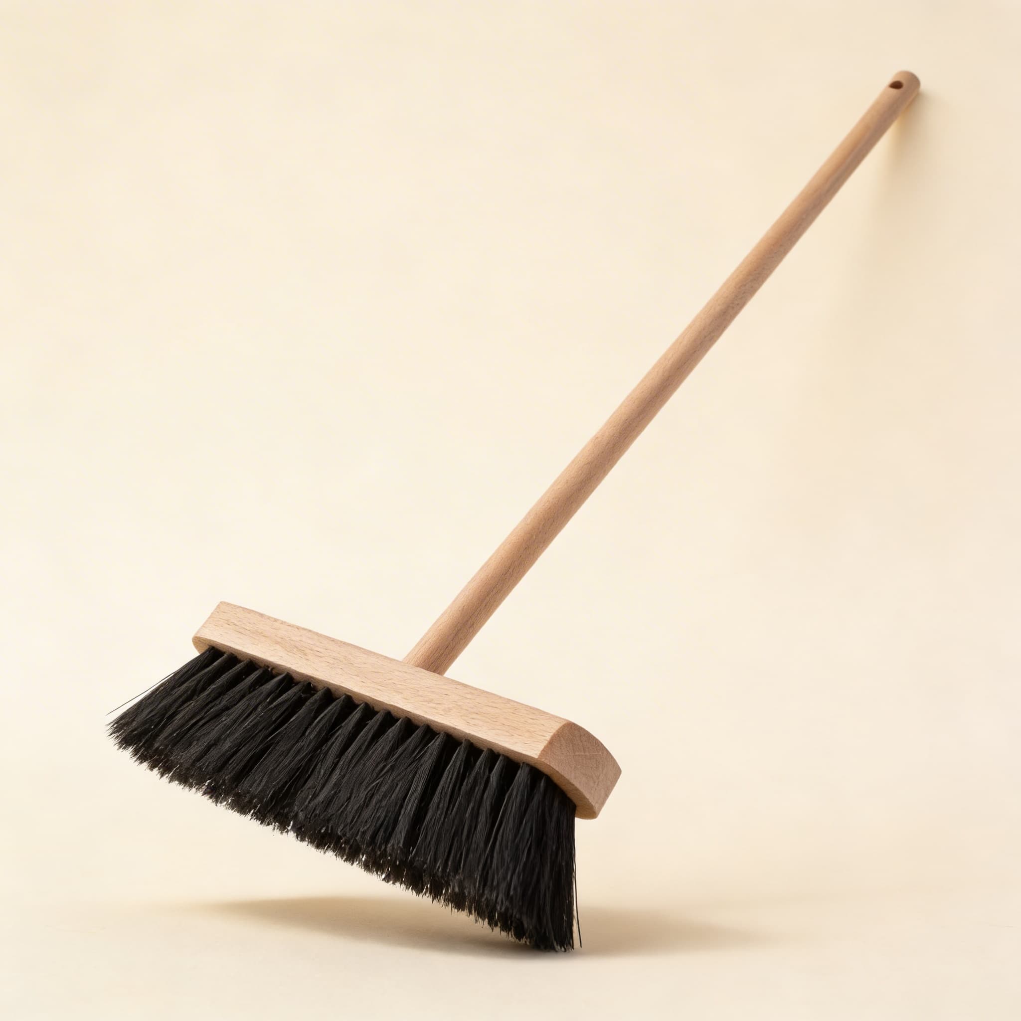 Zimmerbesen: Weich Schwarz (70 cm)