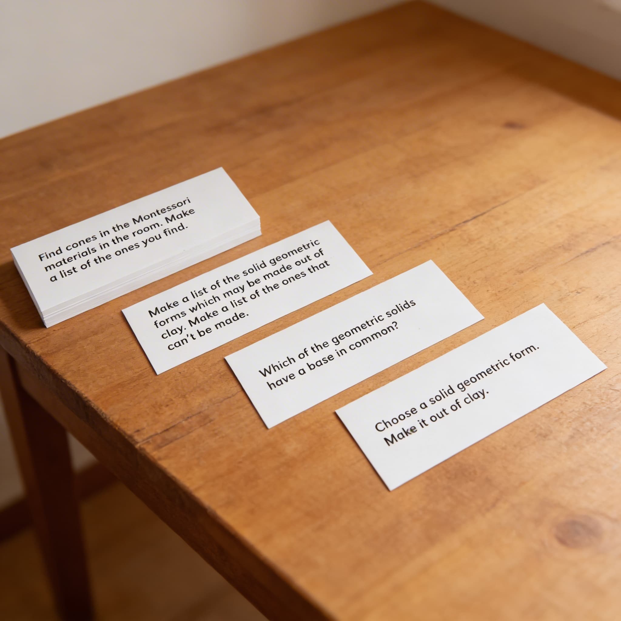 Inštrukčné karty pre geometrické telesá — aktivity s 3D tvarmi — Detailný pohľad