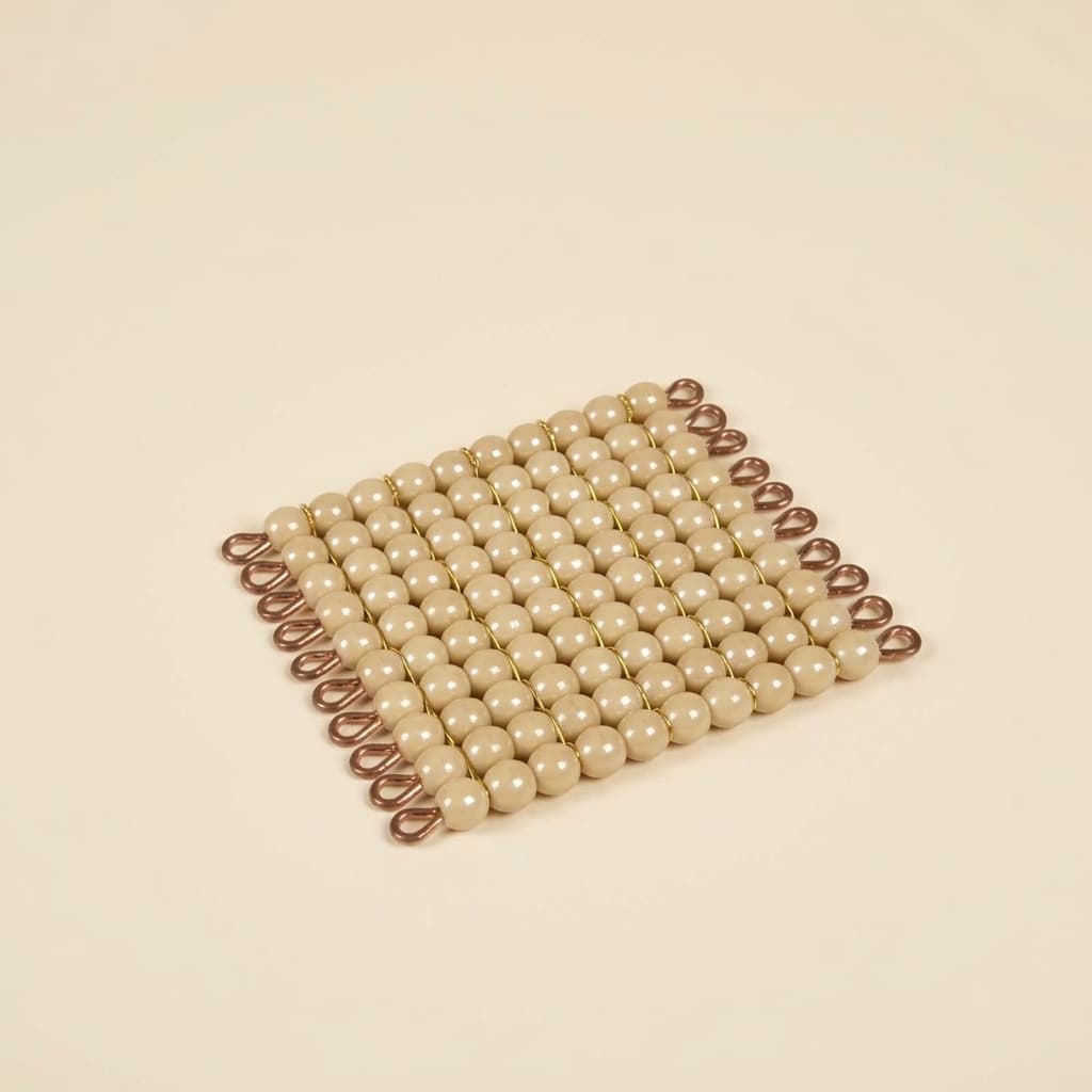Ein goldenes Perlenquadrat 100: Einzelperlen Glas - Montessori Material | Faborino