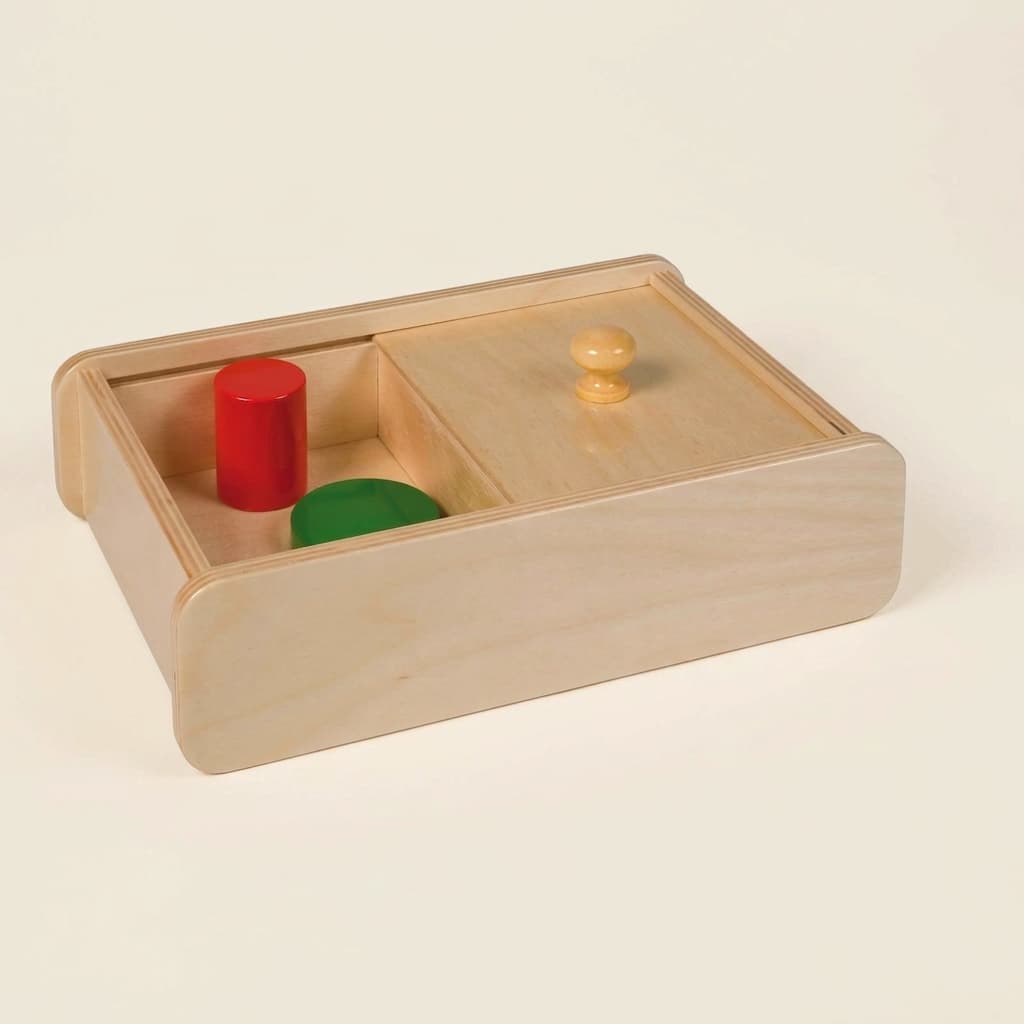 Box mit Schiebebeckel: Objektpermanenz & Feinmotorik - Montessori Material | Faborino