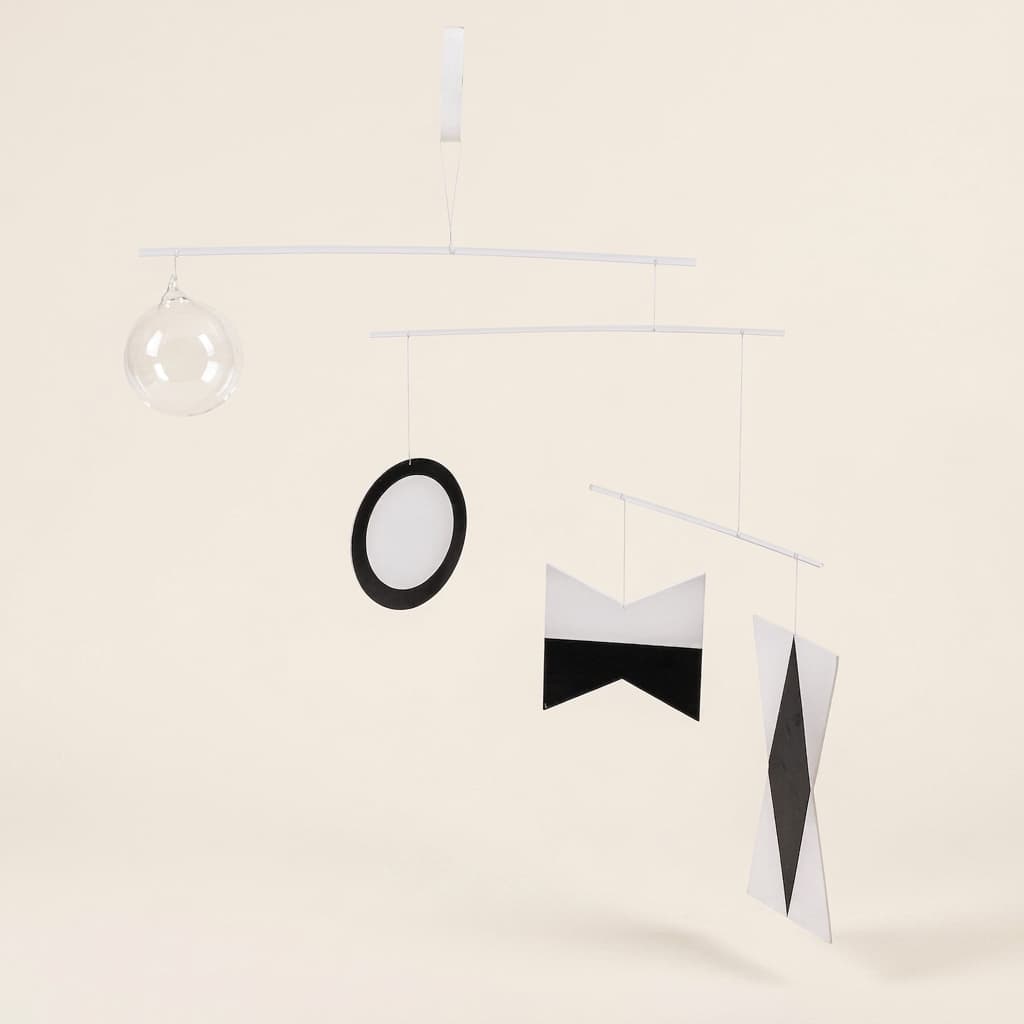Munari-Mobile: Erstes visuelles Mobile mit schwarz-weißen Formen - Montessori Material | Faborino