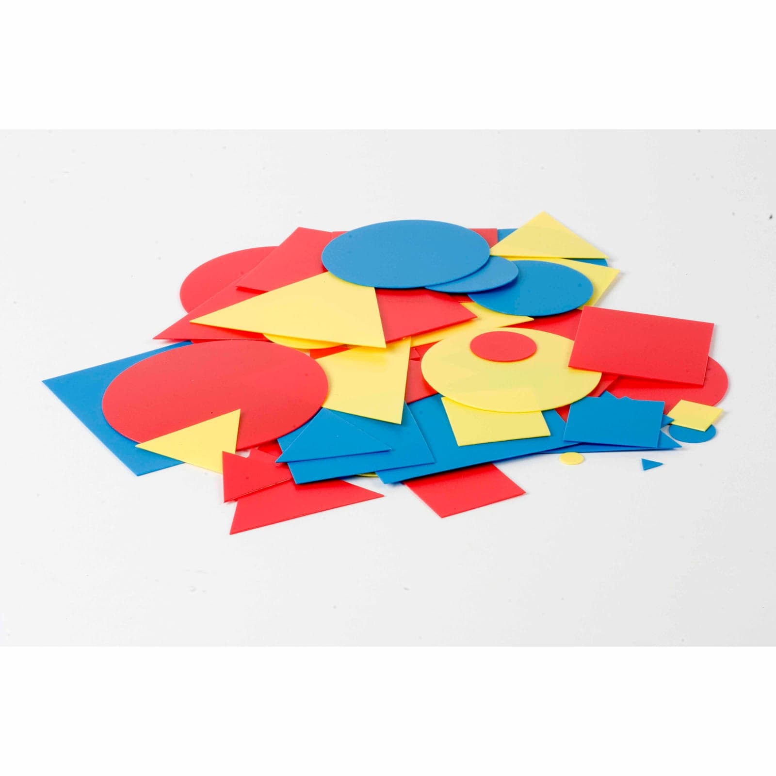 Contents Of Circles, Squares And Triangles — Montessori Material | Faborino
