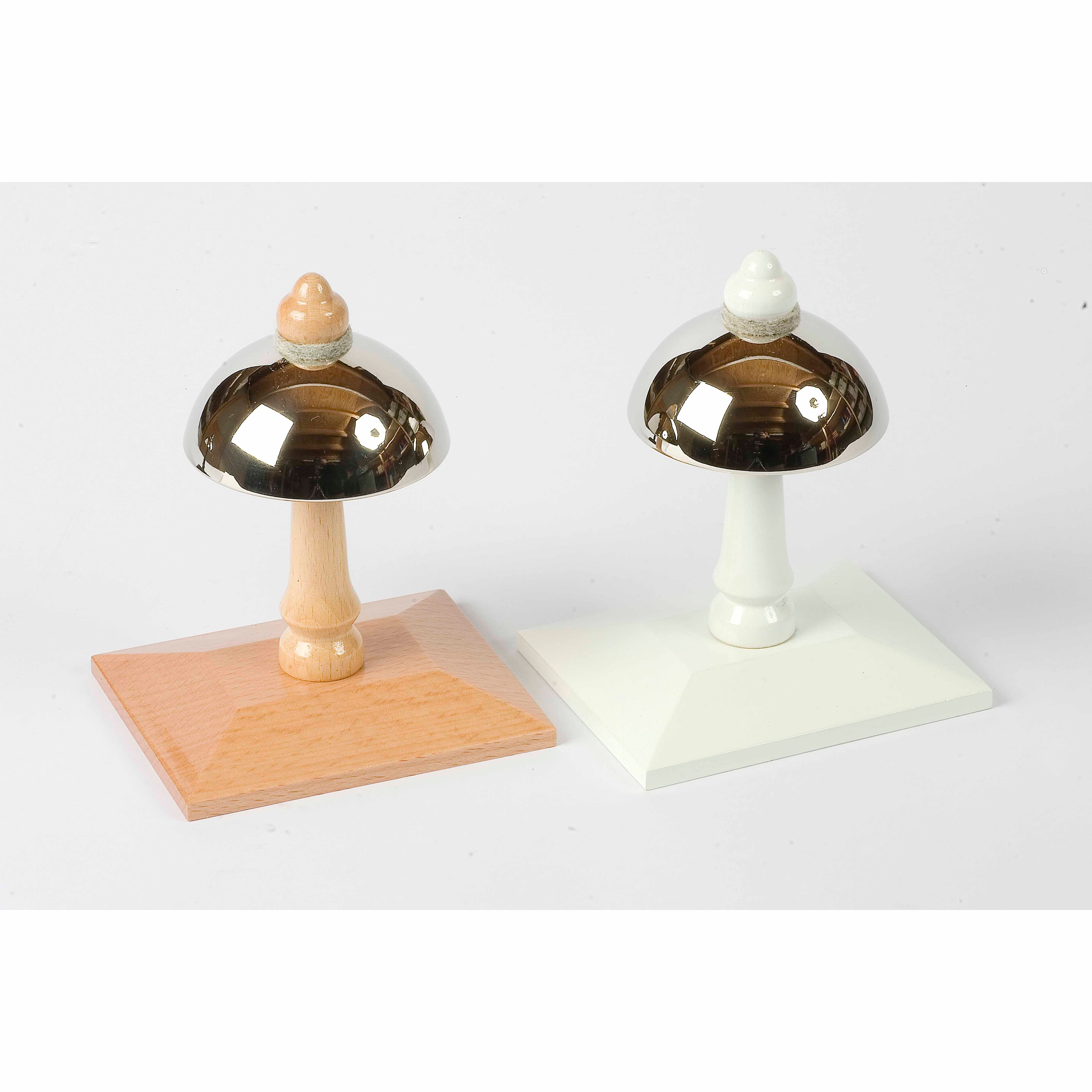 2 montierte Glocken: Tiefes C