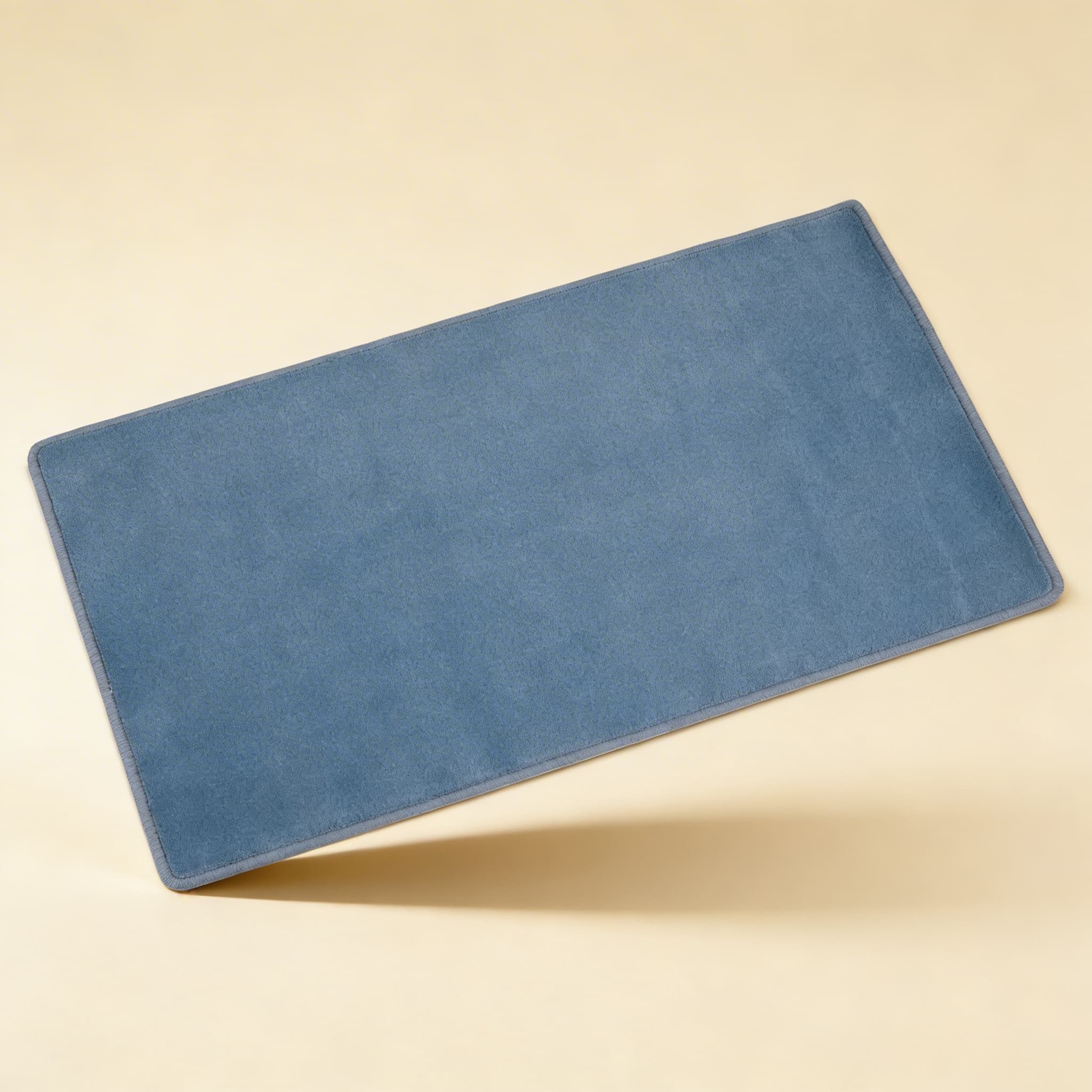 Hellblauer Teppich — Katalogansicht