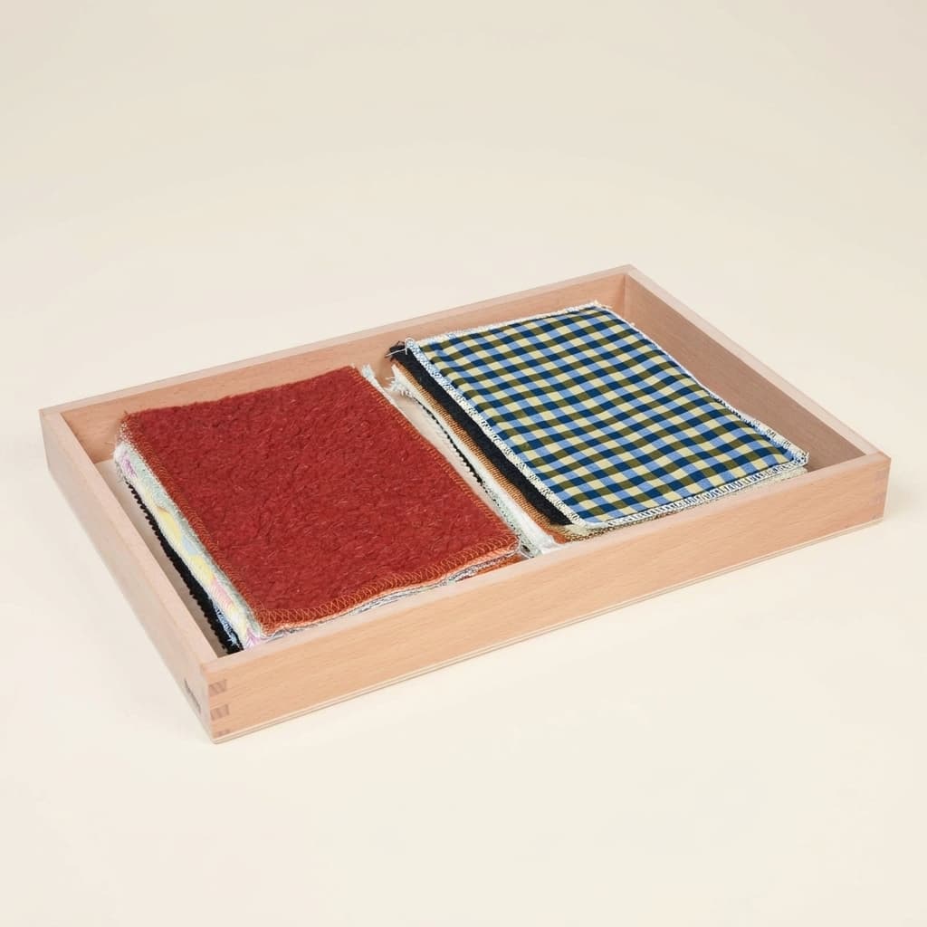 Box s látkami — hmatové rozoznávanie párov - Montessori Material | Faborino